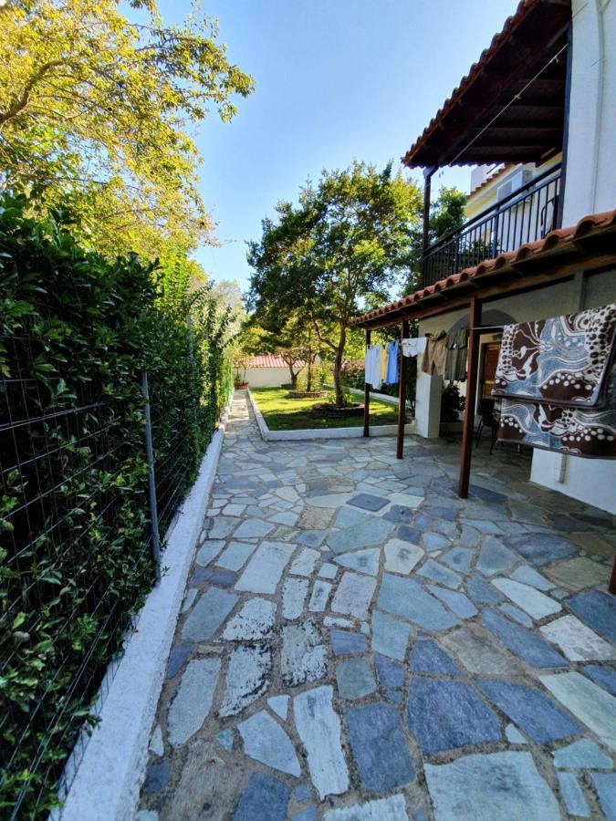 Dionisos Studios And Apts Skiathos Koukounaries Luaran gambar