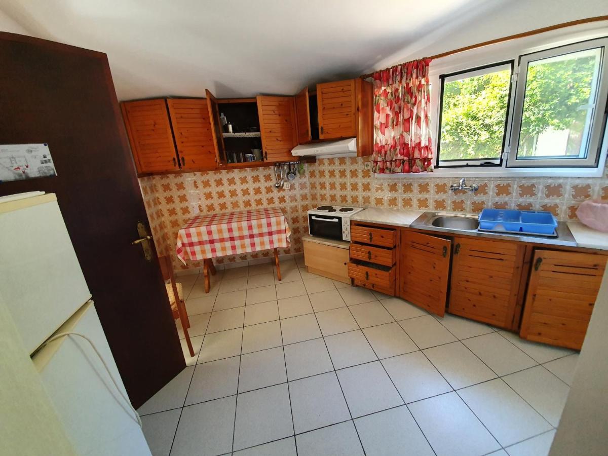 Dionisos Studios And Apts Skiathos Koukounaries Luaran gambar